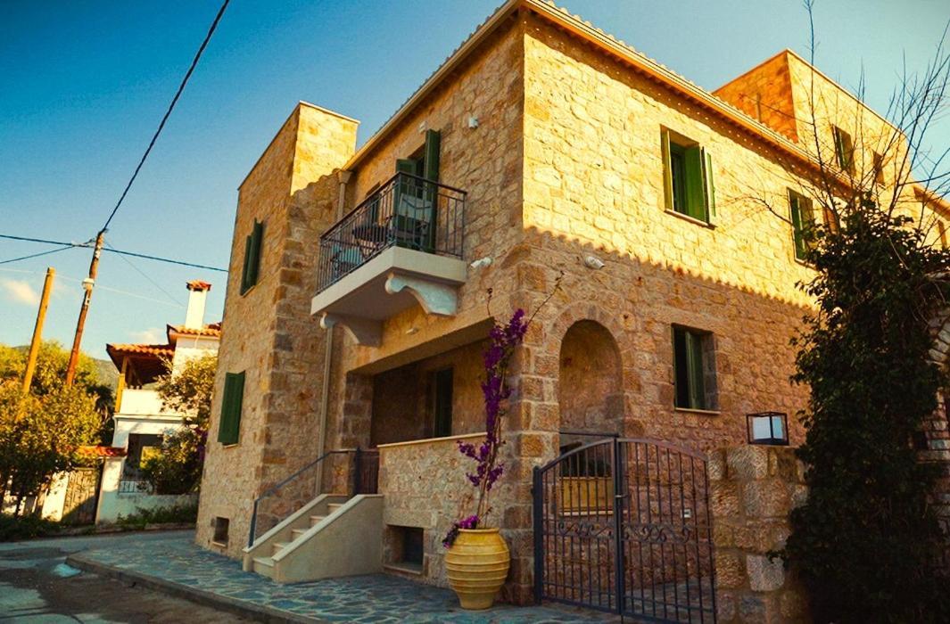 Olvio Suites Kardamíli Kültér fotó