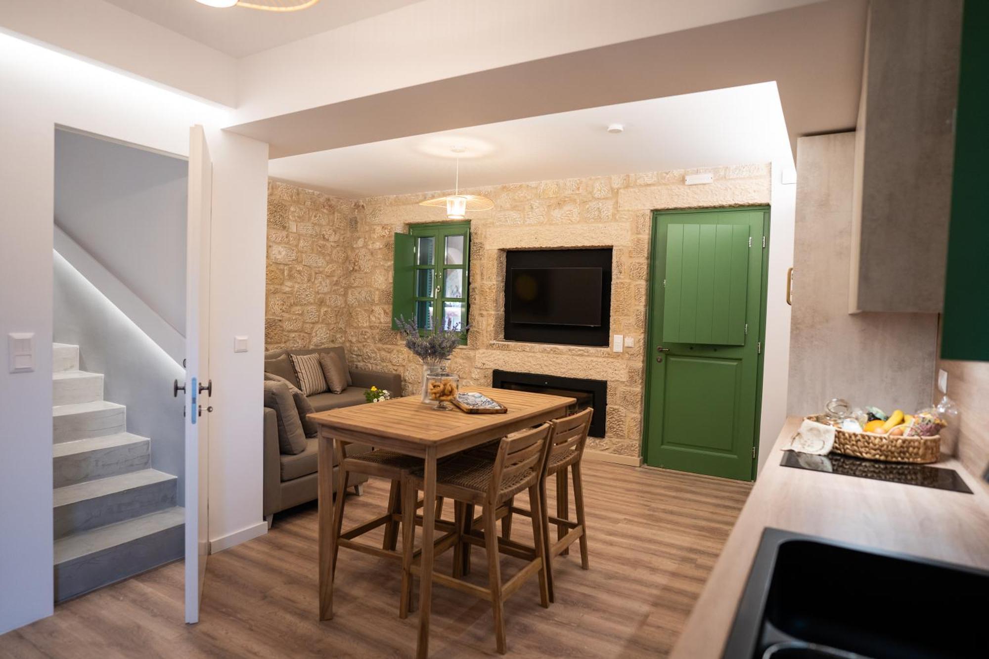 Olvio Suites Kardamíli Kültér fotó